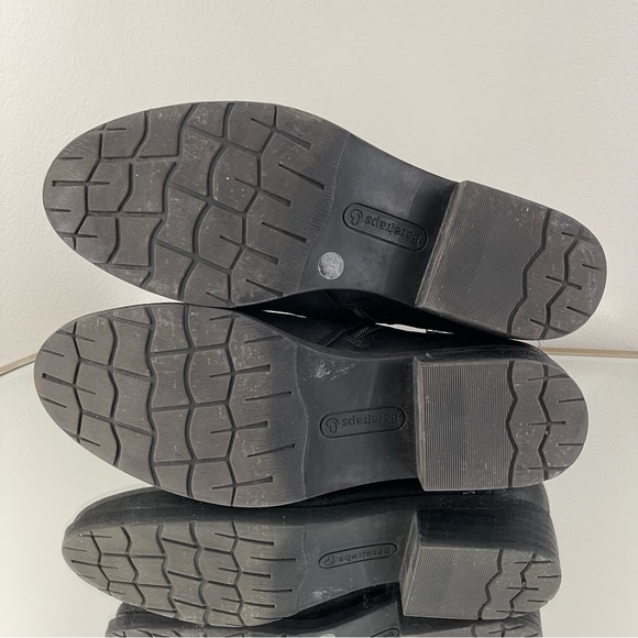 BARETRAPS Black Oiled Faux Leather Ruched Zipper Detail Yuno Ankle Booties - Picture 10 of 12